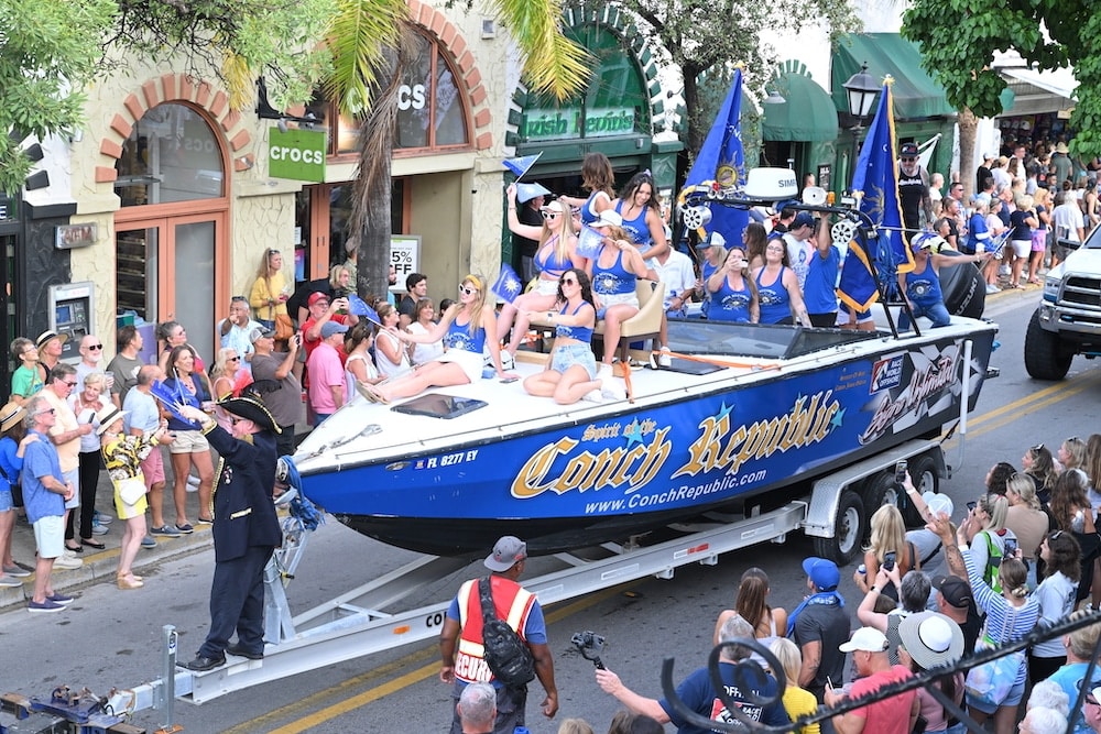 conch-republic-boat